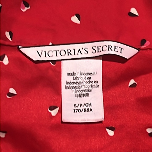 Victoria’s Secret Ruffle Heart Print Romper - Picture 9 of 12